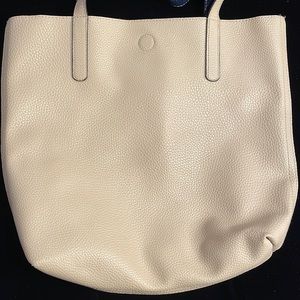 Tote Bag in Tan / Navy Pebbled Leatherette